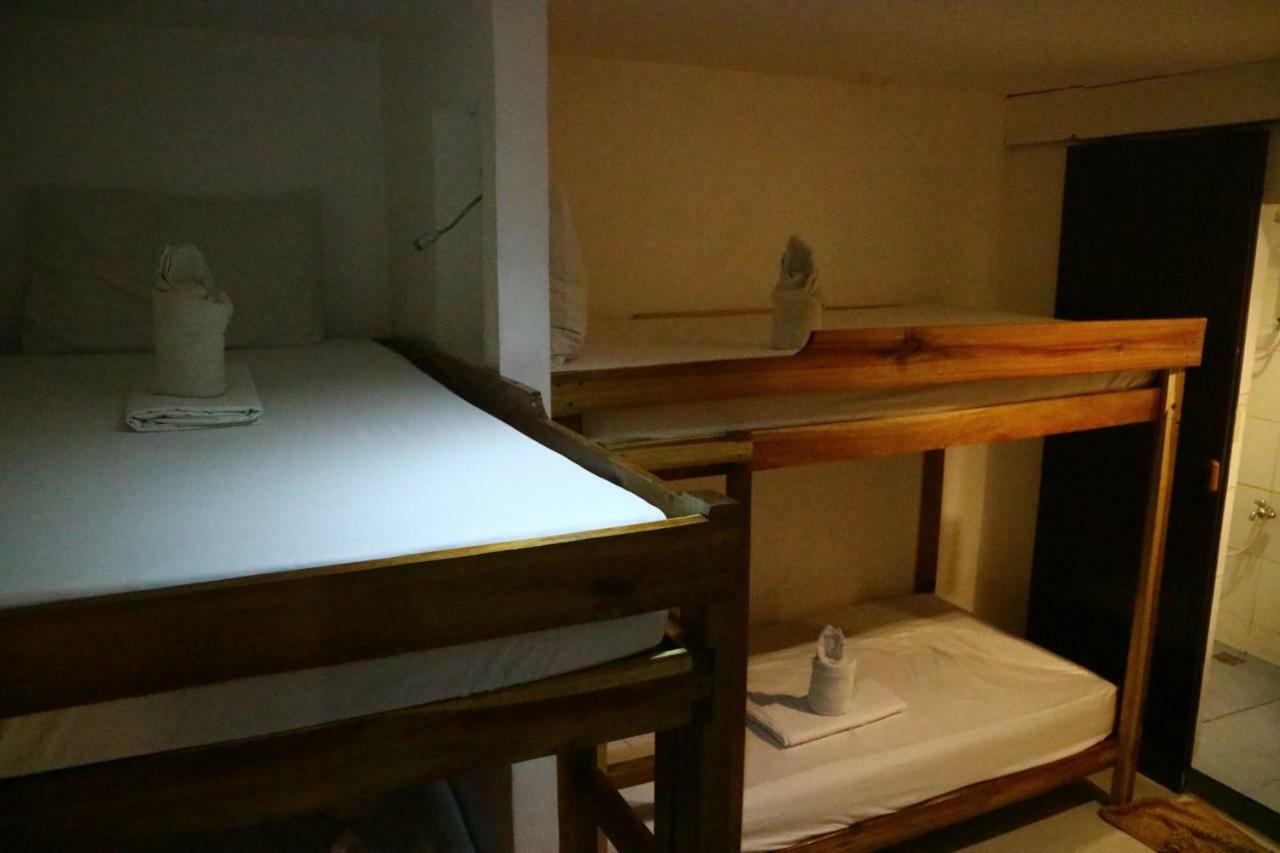 Pawikan Hostel El Nido Buitenkant foto